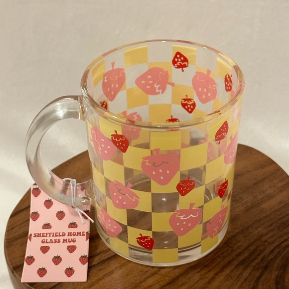 Set of 2 Pink and Yellow Checkerboard Strawberry Glass Mugs Adorable - Picture 1 of 6